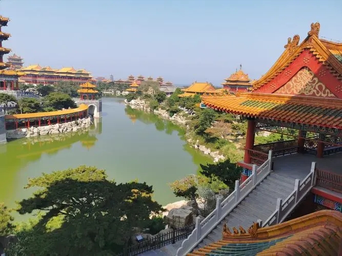 旅游景区图1.webp.jpg