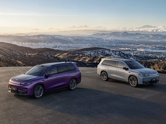 零跑放大招！旗舰D系列明年Q1量产 发双高通8797芯片