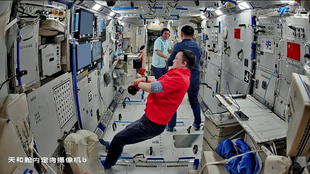 中国空间站动态｜新一批“太空快递”签收